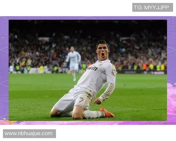 足球明星闪耀秀场展现风采引领时尚潮流与运动魅力完美结合 足球明星闪耀秀场展现风采引领时尚潮流与运动魅力完美结合